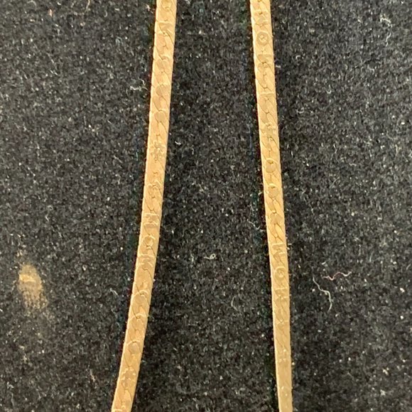 16" #1 Mom Sterling Silver Herringbone Necklace - Picture 2 of 10